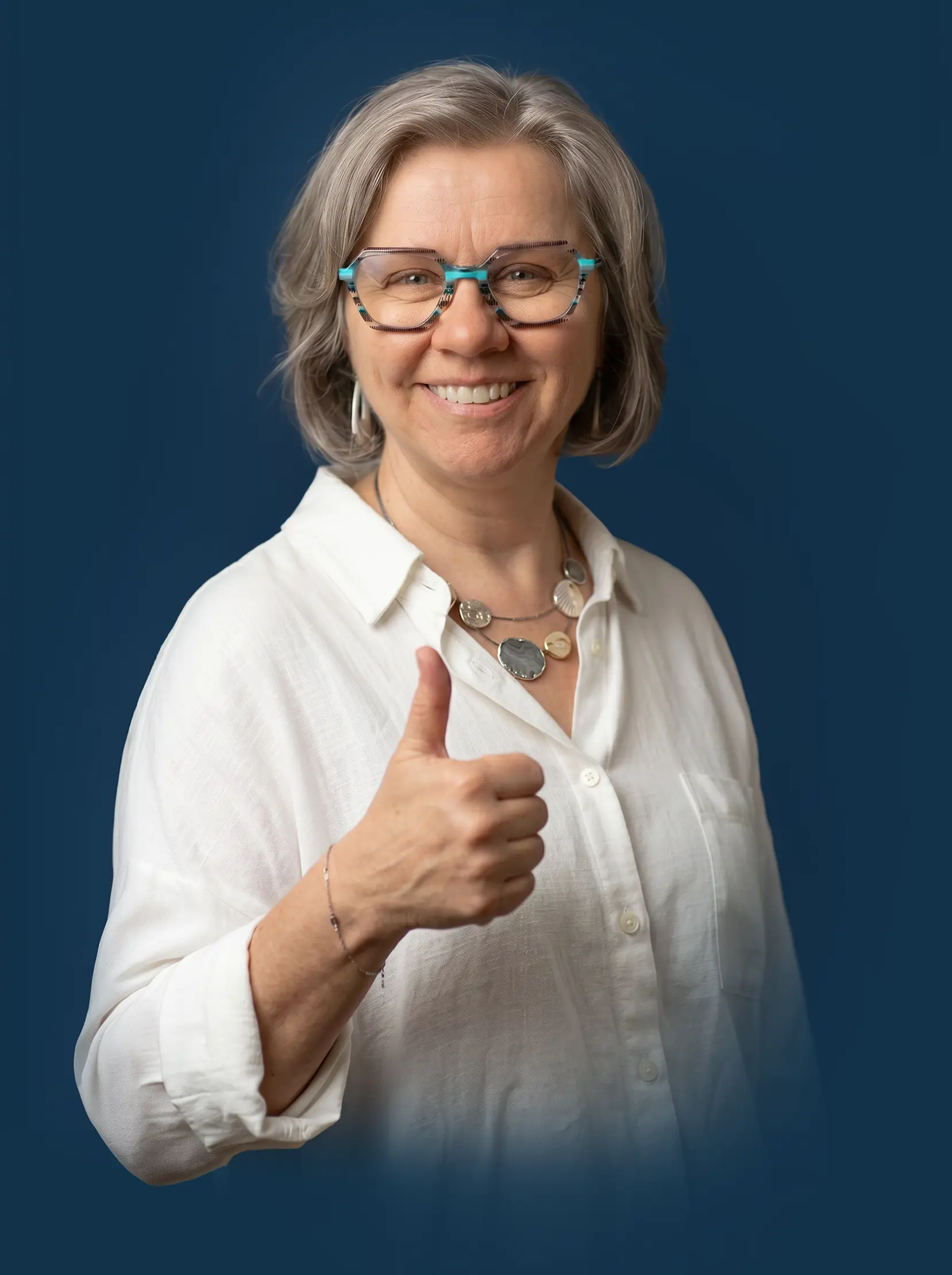 Alexandra Haider mit zustimmender Geste